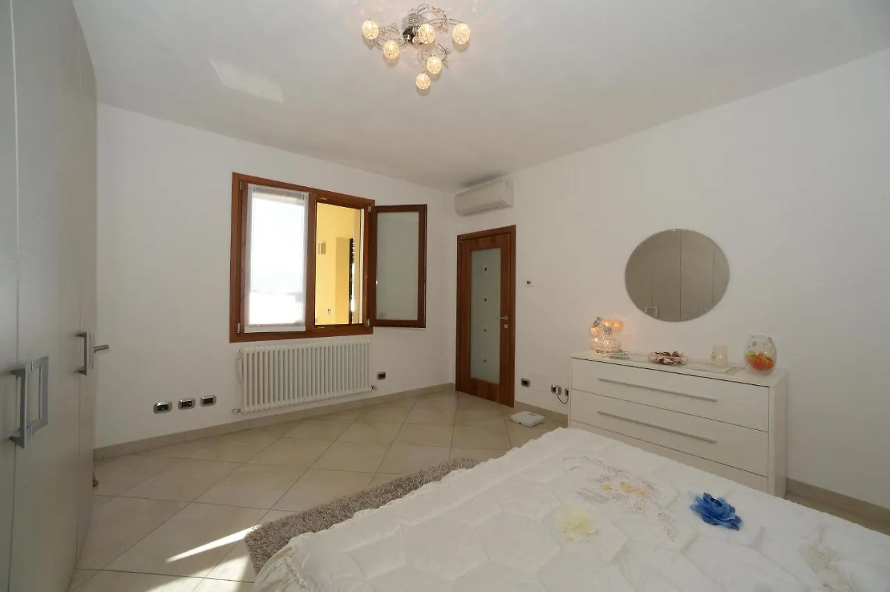 Lilli - Casa Sul Lago Dervio